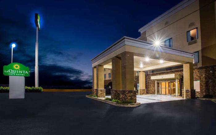 La Quinta Inn & Suites by Wyndham Pontoon Beach