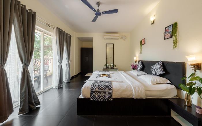 HelloWorld RiverBankInn