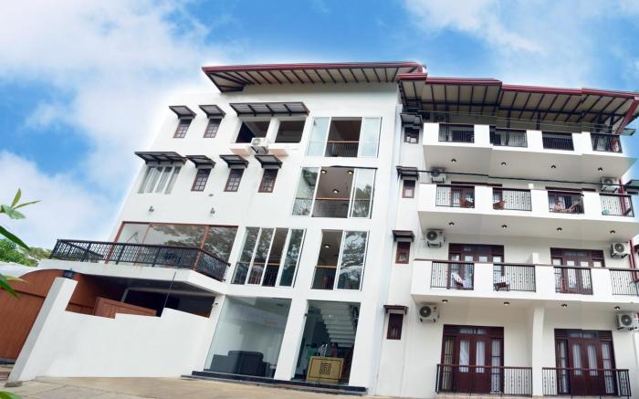 Gloria Grand Unawatuna Hotel