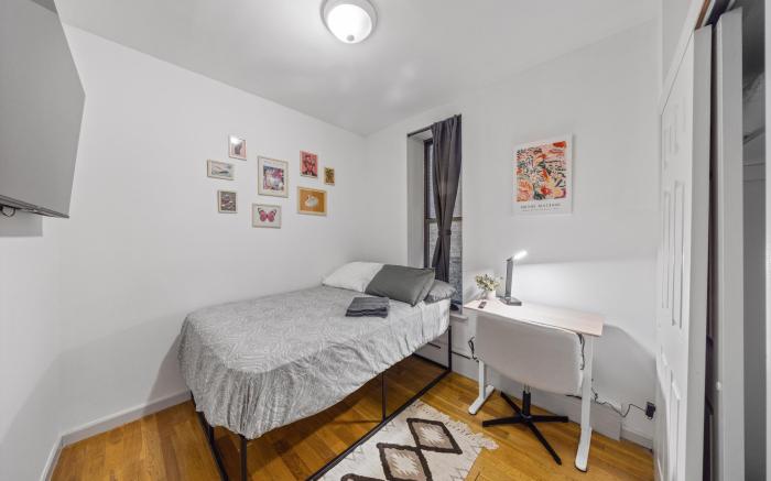 The Global Nook - Private Room by Times Square 2