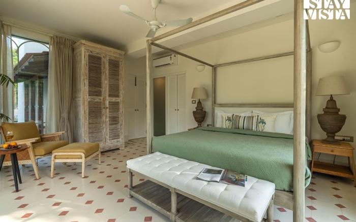 StayVista at Moonstone Villa w/ Pool, Rftp Jacuzzi