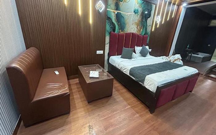 FabHotel Happy Residency