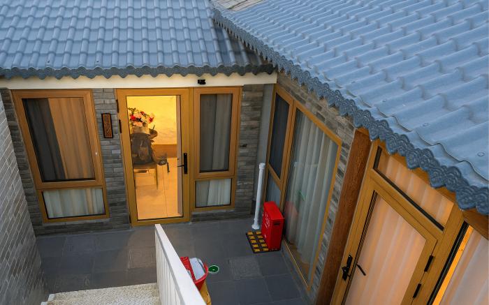 Hutong Stay-2km Tiananmen-2.5km Temple of Heaven