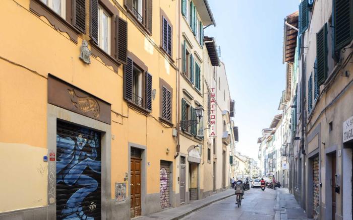 Modern 2BR apartment in Historic Florence