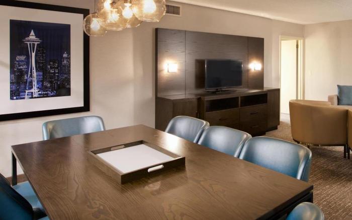 Embassy Suites by Hilton Seattle Bellevue
