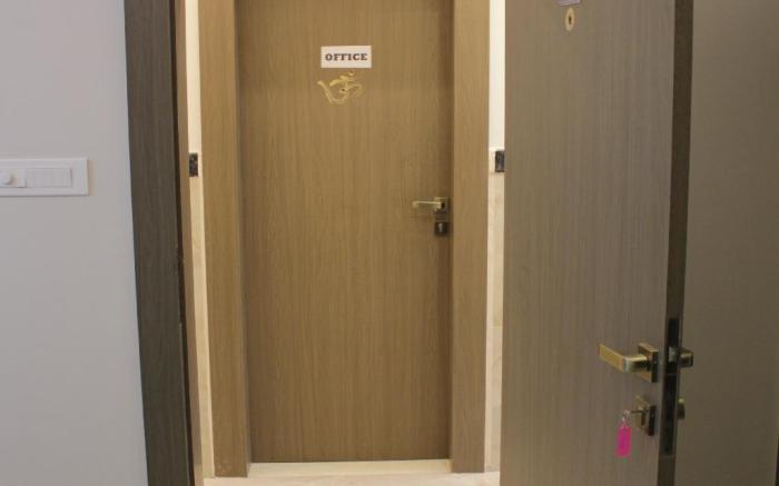 SHR Comfort Near Reva Circle 