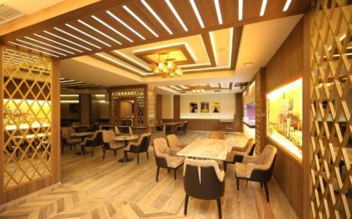 Venice Hotel Complex