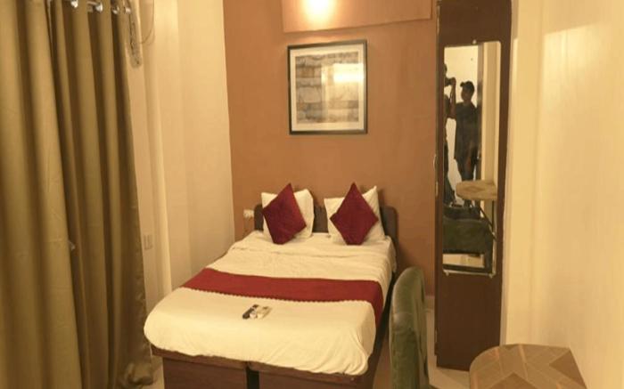 Aradhya Executive Koregoan Park