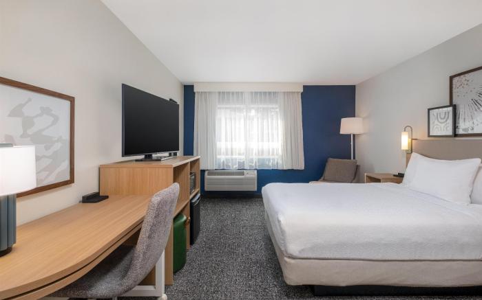 Spark by Hilton Springfield Eugene