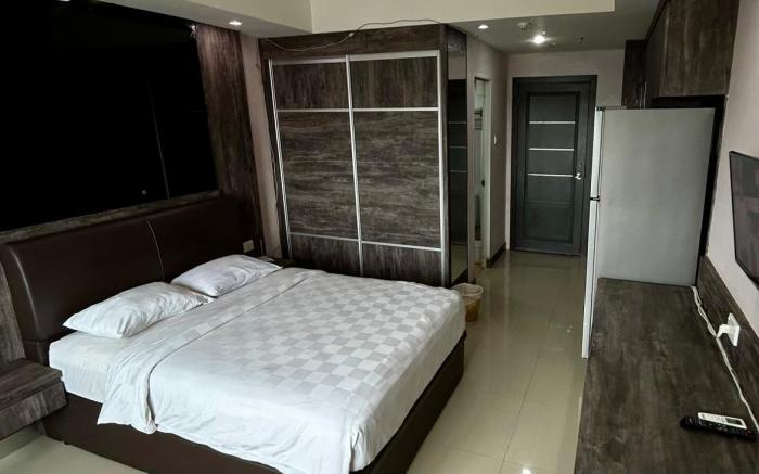 Nagoya Mansion Residence with City View and Pool