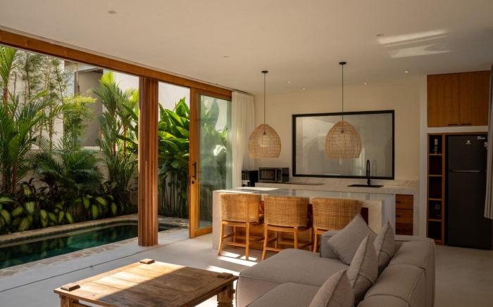 Villa Pantai Seseh-1b Rooftop Beach & Rice View