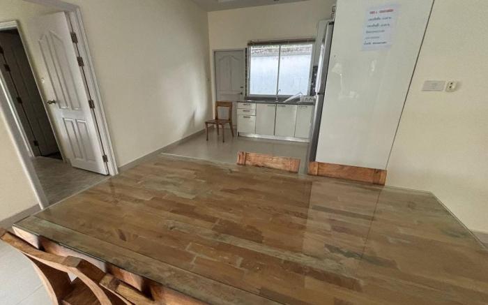 Gmob pool villa resort