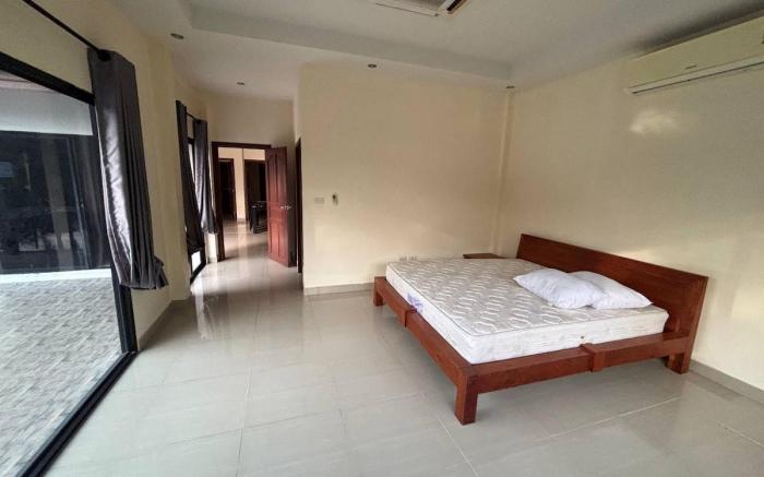 Gmob Pool Villa Resort