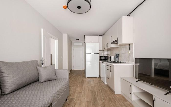 Central Brand New Apartment w/Elevator Near Metro