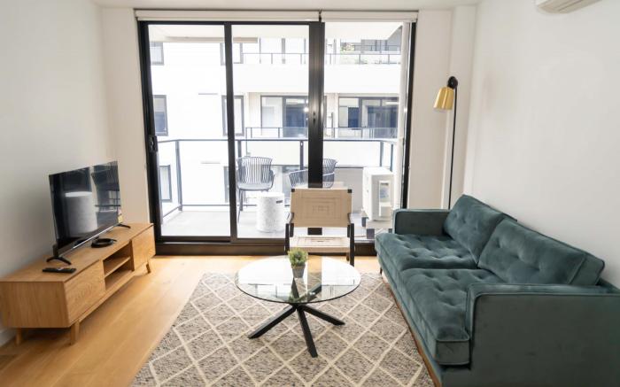 Idyllic 1-Bed Near Popular Shopping Streets