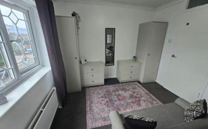 Beautiful rooms in PRIME location!