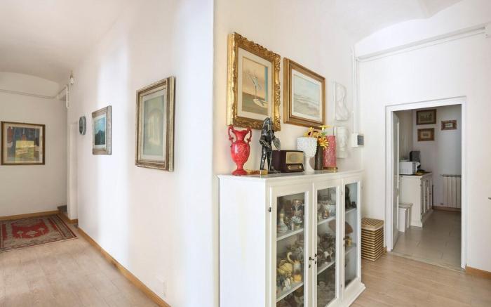 La Galleria Apartments III