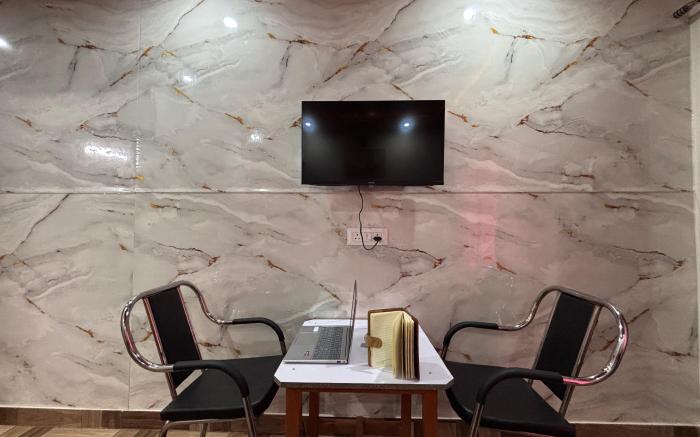 Pinewood Luxury Hotel