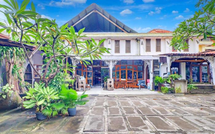 Dancenter Sanur Near Bali Exotic Marine Park