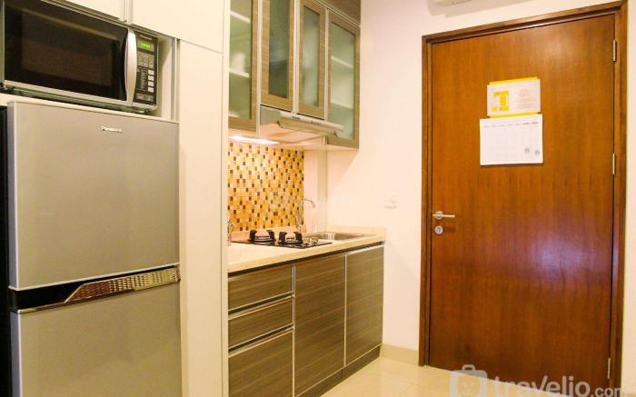 Deluxe Studio M Gold Tower Apartment By Travelio