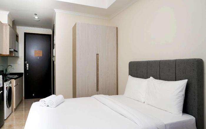 Trendy Studio @ Menteng Park Apartment By Travelio
