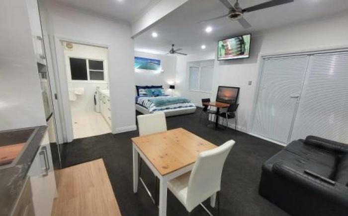 Luxury Resort Apartment Pool Tennis & Alfresco