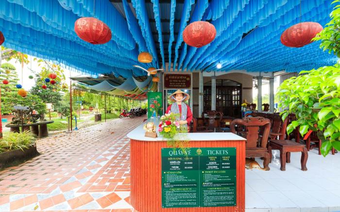 Sadec Farmstay – Bonsai Garden Retreat + Breakfast