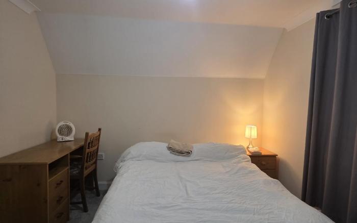 WiFi parking fridge table chair 