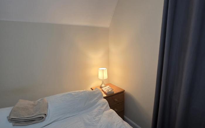 WiFi parking fridge table chair 