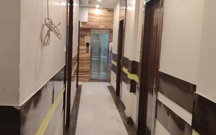 Hotel Aman Residency