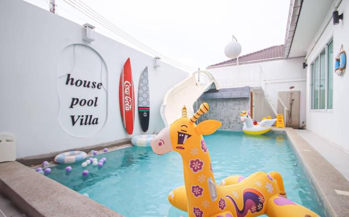 Sky House pool villa Pattaya 