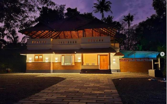 Acrewood Farmhouse - Pool Villa