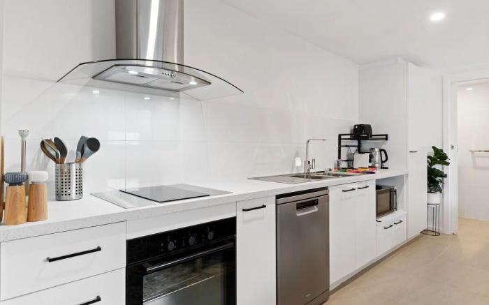 Cozy 1-Bed Studio Near Cafes and Shops