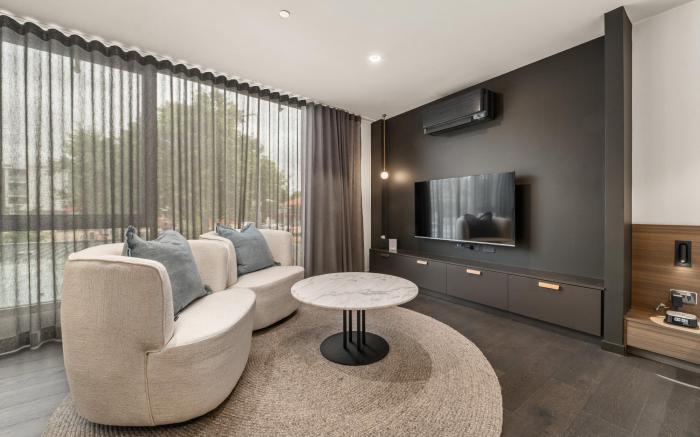 Braddon Studio with BBQ Area