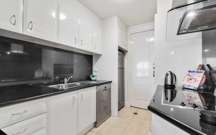 Spacious 3-Bed Apartment by the MCG