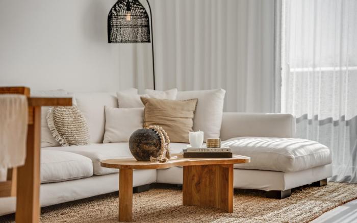 Spacious 1-Bed Apartment with Gym, BBQ & Parking