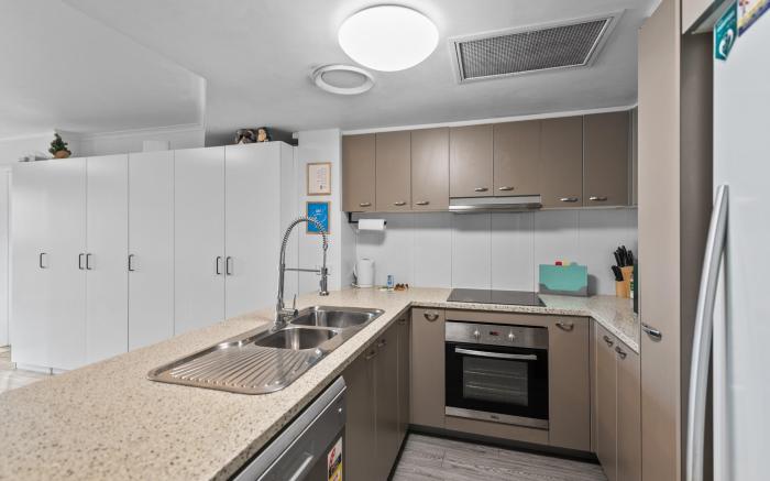 Central Bowen Hills Stay