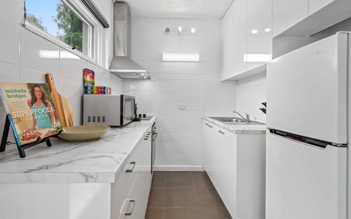 Sublime 1-Bed Apartment by Royal Park