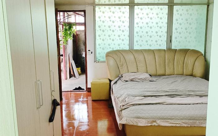 江景房，赏小北江璀璨夜景，可吹江风吃烧烤，近城市广场商圈，北门街，女人街，交通便利，生活设施齐全交通