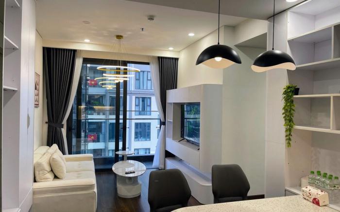 Căn hộ 3 phòng ngủ, 2 wc, Pool view, . A3419