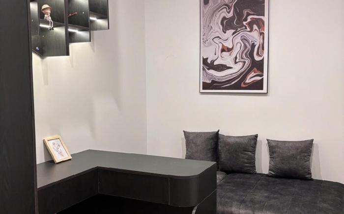 Lake view, 1 bedroom, projector, king bed B3008