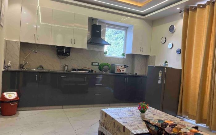 The Hillfront LUX 1 BHK Flat 2DBL Bed Terrace View