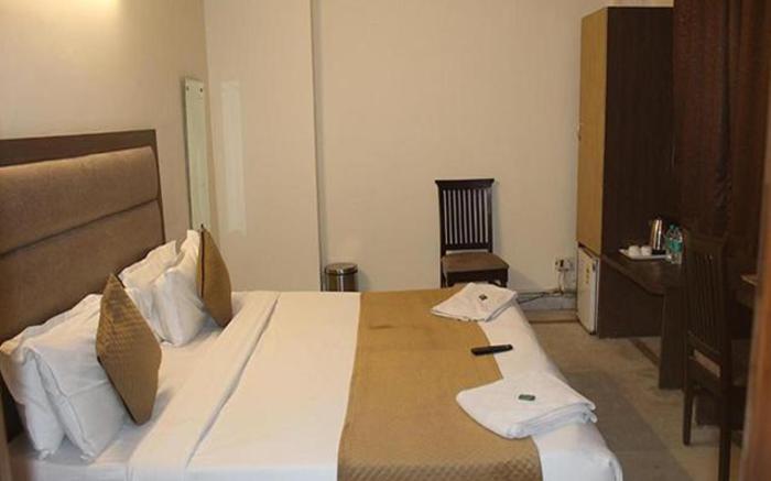 FabHotel South Paradise