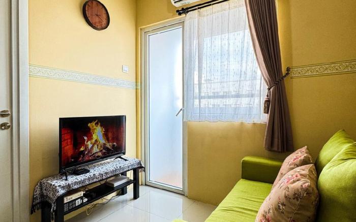 Apt Green Pramuka 2BR TowerO WiFi&Nflix ByDamaresa