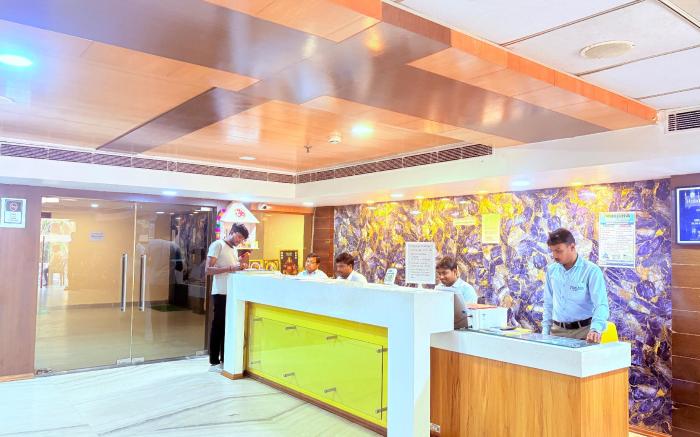 Hotel Park Prime with Swimming Pool Near Sea Beach