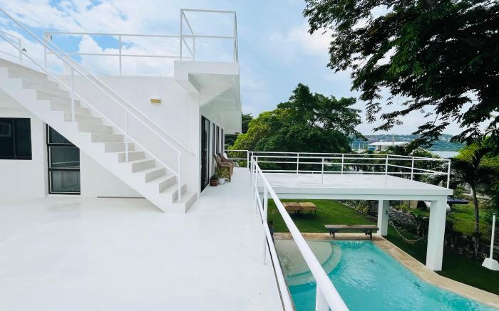  Villa Portofino. Beach house