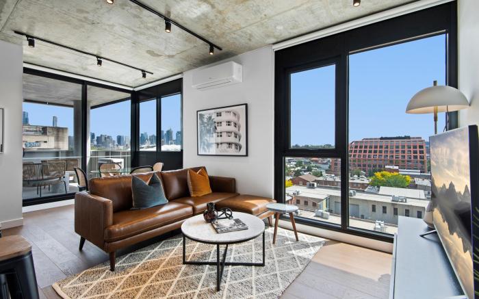 Executive 2-Bed Apartment with Views, Gym and Spa