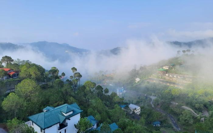 2bhk Apartment Near Suryavillas by Splendid Hotels