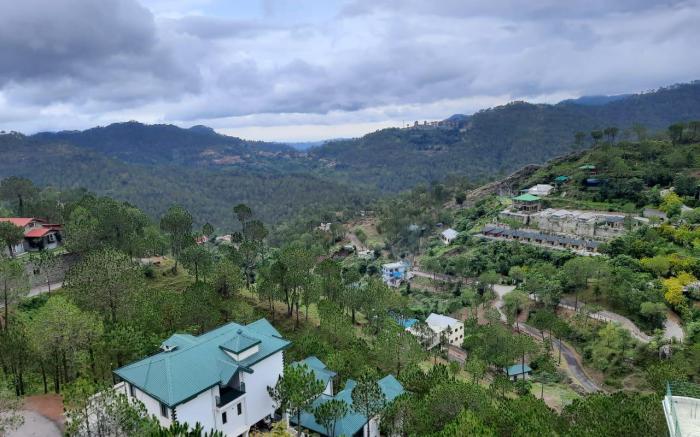 2bhk Apartment Near Suryavillas by Splendid Hotels