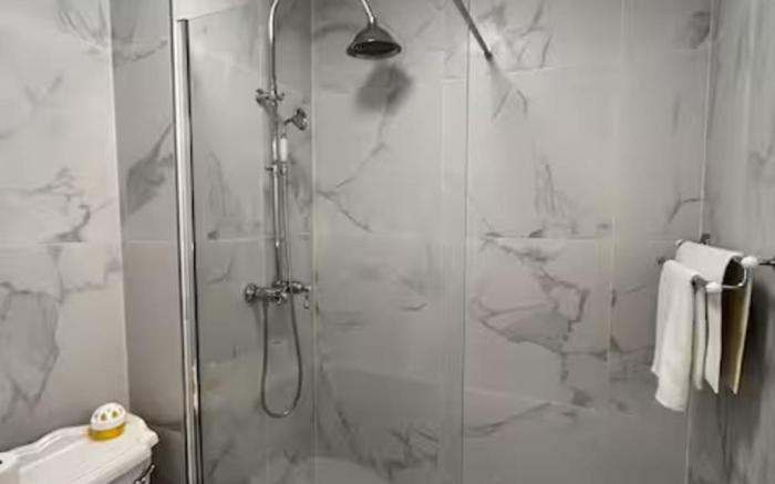 Riviera Escape - Stylish 1BR Near Beach & Old Town